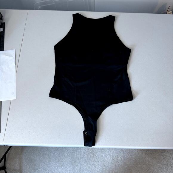 Women's Sleeveless Black Bodysuit Size Large - Picture 3 of 3